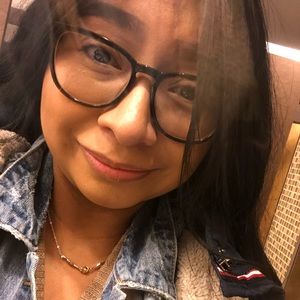 Meet your Posher, Nadely